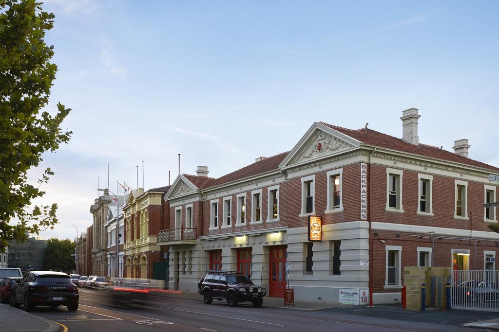 Old Fire Station Backpackers Hostel เพิร์ท ภายนอก รูปภาพ